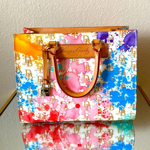 Dooney & Bourke Handbags - Dooney & Bourke Purse